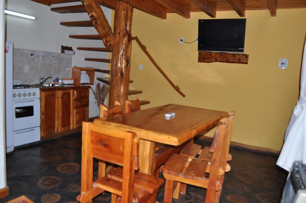 Apart Samay Hue Bungalows Dina Huapi Buitenkant foto